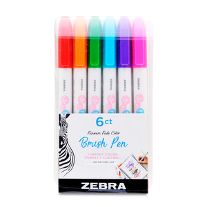 MARCADOR ZEBRA BRUSH PEN 6U (PUNTA DE PINCEL, TINTA BASE AGUA, TINTA AL COLOR DE LA TAPA)